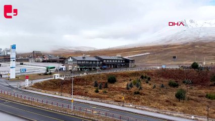 Erciyes Dağı'na kar yağdı