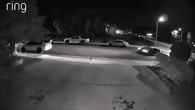 VIDEO: ¡Los ahuyentó! Conductor de Lamborghini espantó a dos ladrones con un lanzacohetes