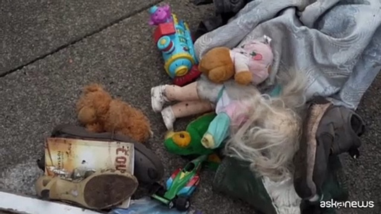 Clima, protesta di Greenpeace anche a Parigi, contro TotalEnergie