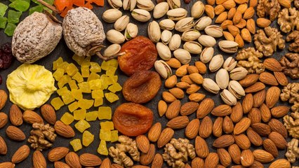 Khali Pet Badam, Pista, Kishmish, Kaju Khane Se Kya Hota Hai | Can We Eat Dry Fruits Empty Stomach