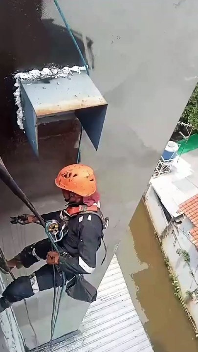 Jasa Cat Dinding Gedung di Cilincing Jakarta Utara | Pengecatan Gedung Berkualitas Tinggi untuk Tampilan yang Lebih Menawan