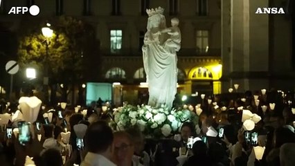 Parigi, la statua della Vergine con Bambino torna a Notre-Dame