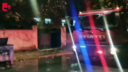 Elâzığ'da 3 katlı binanın çatısında yangın