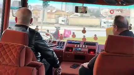 Bir çılgın Türk başarısı daha: 1988 model minibüsü çocukluk hayaline dönüştürdü
