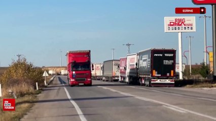 Edirne Hamzabeyli'de 25 kilometrelik tır kuyruğu