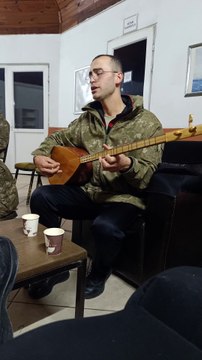 Asker Sazlı Sözlü Söylüyor