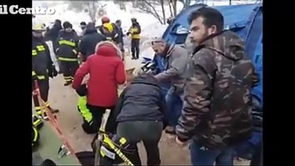 Hotel Rigopiano, con i soccorritori sul luogo della tragedia