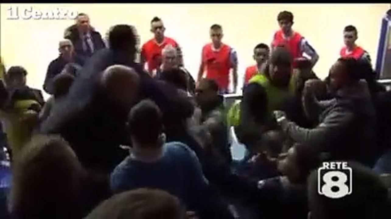 Schiaffi sugli spalti durante Pescara-Lazio di calcio a cinque