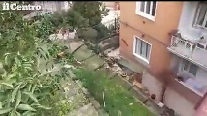 Chieti, auto precipita e finisce nel cortile sotto la strada