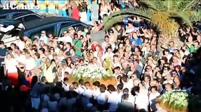 Fabbrica di fuochi esplosa, in migliaia ai funerali a Citt? Sant'Angelo