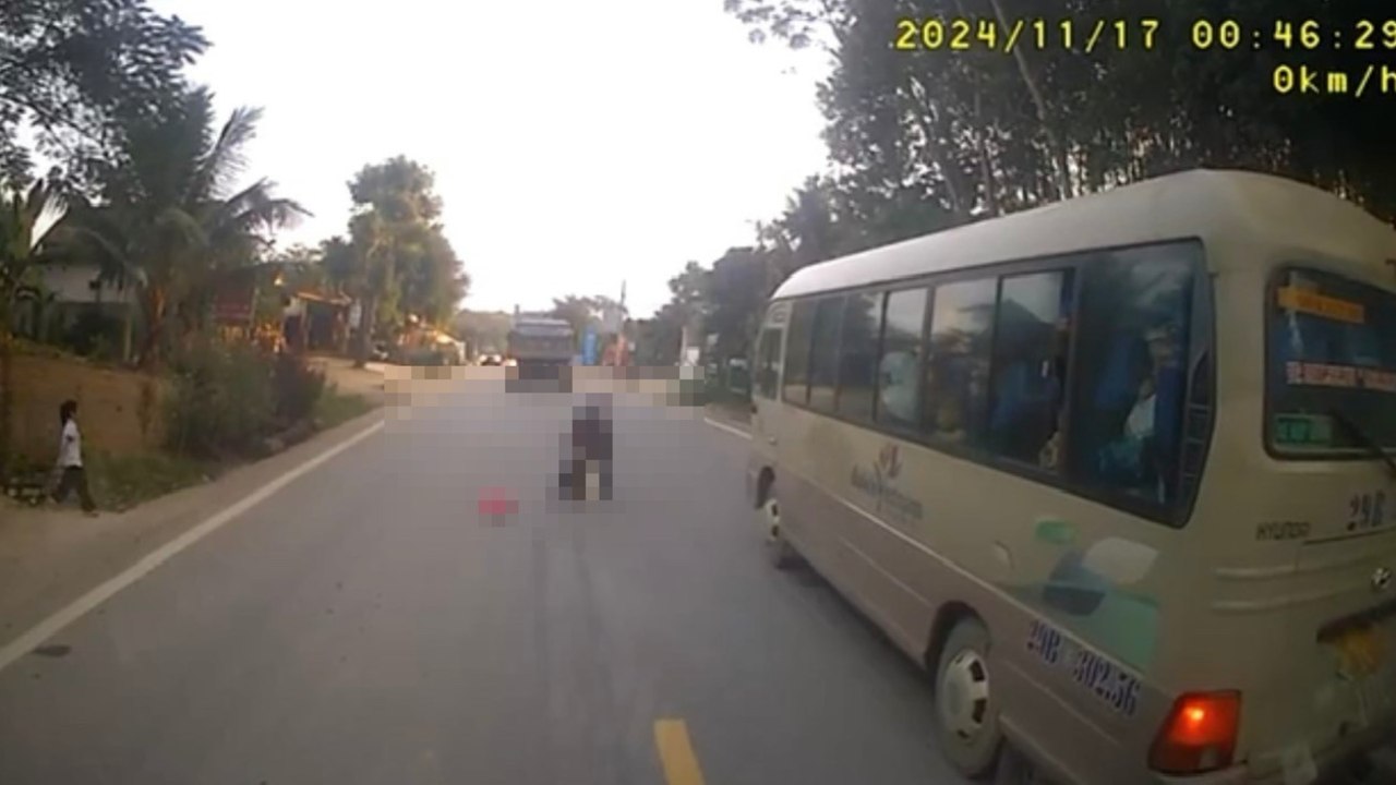 Vụ bé 5 tuổi tử nạn khi vừa xuống xe đưa đón: Tài xế nói gì?