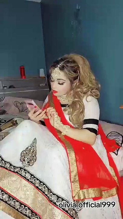 جانو میں نے بیٹری چارج کروانی ہے😜🙏😝#illu #illu #foryou #foryou #1m #100k #fypシ # #fypシ゚