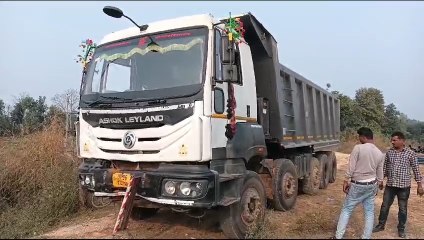 बढ़ौरा के पास ट्रक ने ऑटो को मारी टक्कर,चार लोगों की मौत तीन लोग हुए गंभीर रूप से घायल
