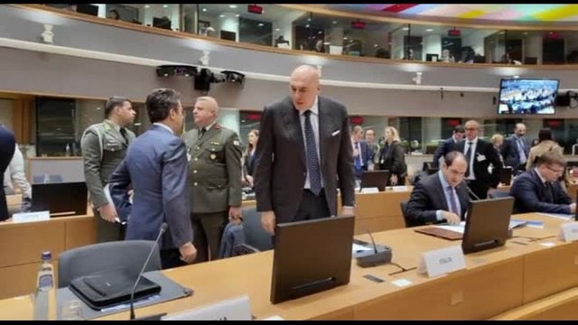 Crosetto a Bruxelles per Consiglio Affari Esteri formato Difesa