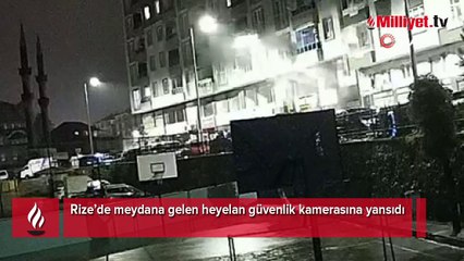 Rize’de meydana gelen heyelan güvenlik kamerasına yansıdı