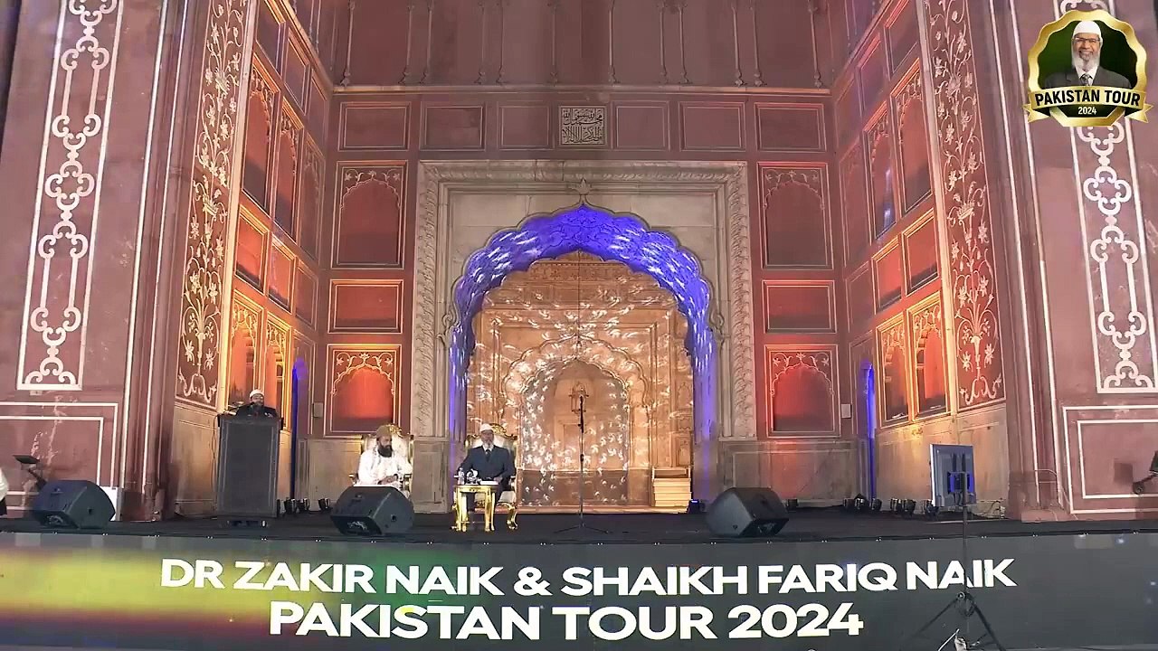 Dr. Zakir Naik _ Aap Humse Darr Kar Q Bhagrhe Hain_ _ Man Debating