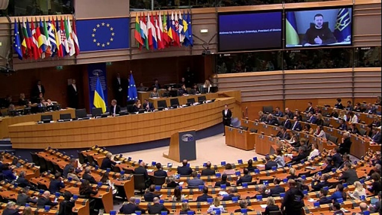 1000 Tage Ukraine-Krieg: Selenskyj mahnt zu entschlossenerem Vorgehen