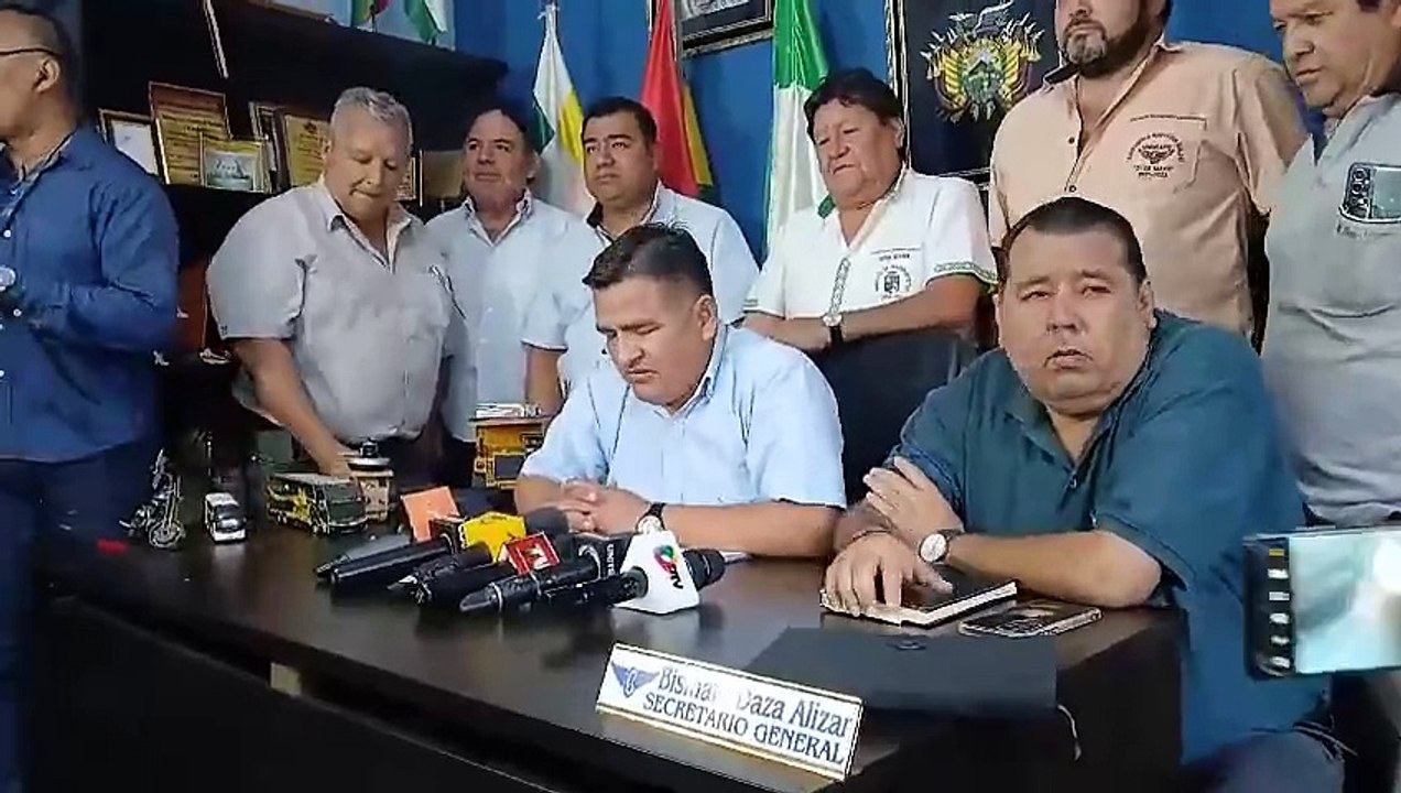 ¡Paro en las calles! Transportistas cruceños rechazan tarifa propuesta y exigen Bs 3 de pasaje