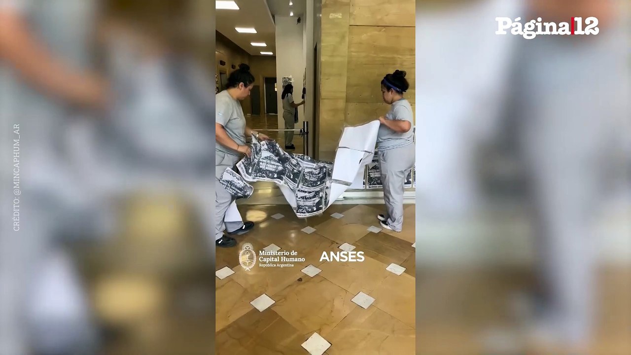 "Operativo limpieza" en Capital Humano: Retiraron imágenes de Perón, Evita, Néstor y Cristina de las dependencias