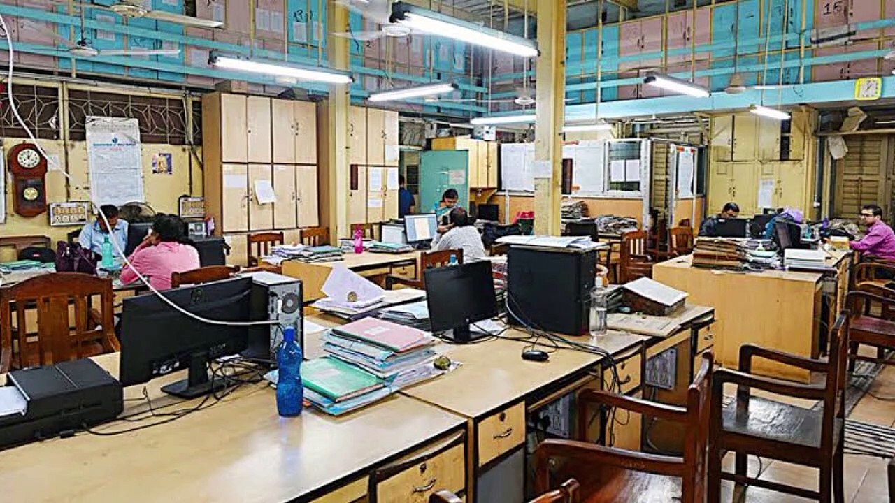इस आदेश ने उड़ाई केंद्र सरकार के अधिकारियों की नींद, अगर नहीं किया ये कोर्स तो वेतन बंद