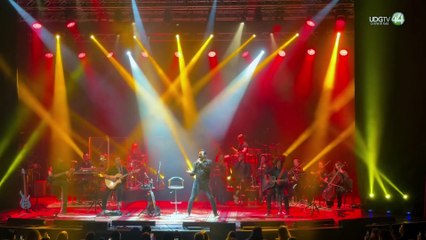 Beto Cuevas se despide de 2024 con concierto en Guadalajara y nuevos discos