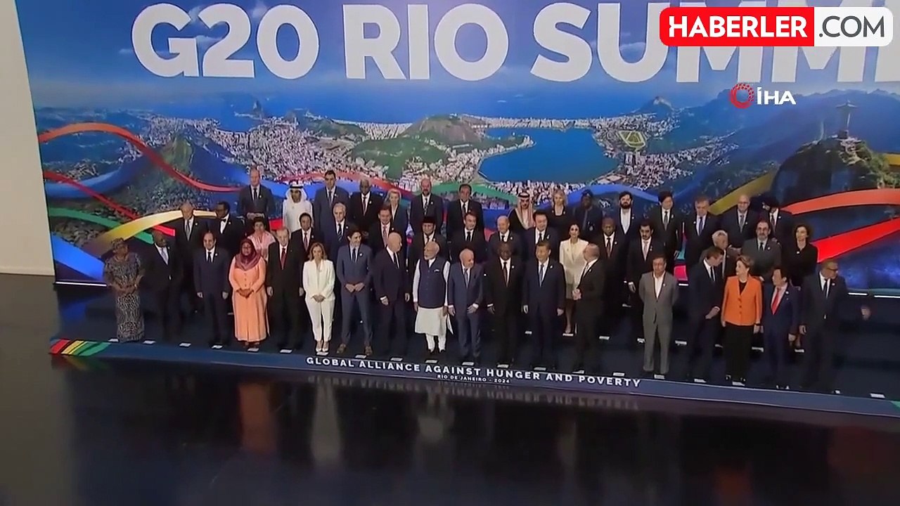 Cumhurbaşkanı Erdoğan, G20 Liderler Zirvesi'nin ardından aile fotoğrafına katıldı