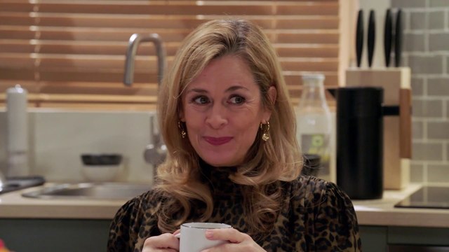 Yvonne: Greta, è chiaro che hai un disperato bisogno di un uomo - Clip puntata 24.10.2024