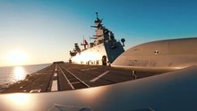 動画: バイラクタル TB3 がトルコ艦隊最大の艦船の甲板に着陸・離陸