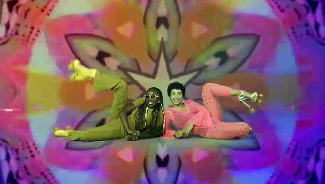 Estelle  ft JOI  -  Fire