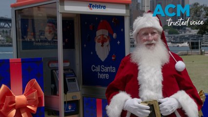 Children can dial Santa using mini-payphones around Australia!