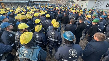 Ankara'da eylem: Madenciler kendilerini yer altına kapattı