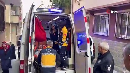 Yaşlı çift kendi evlerinde mahsur kaldı