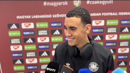 "Dumm, mehr nicht": Musiala scherzt über Wirtz-Karte