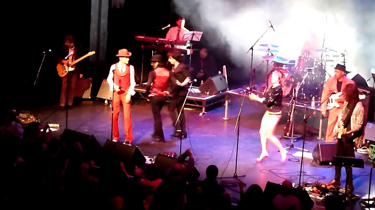 Ziggy 2011 - Young Americans