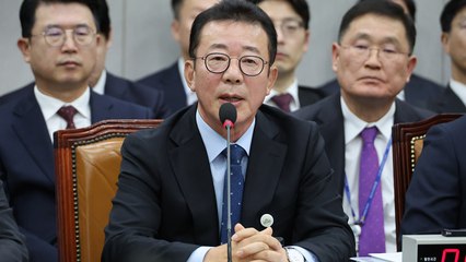 홍철호 정무수석 "대통령에 사과 물은 기자, 무례...부모가 아이 대하듯" / YTN