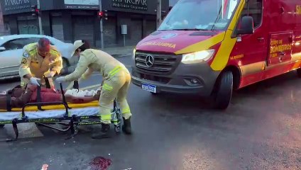 Ciclista fica ferido após ser atingido por moto na Rua Alferes Poli