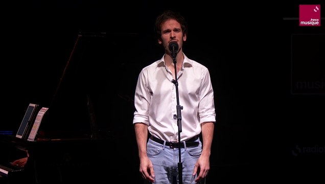 Claude-Michel Schönberg : Les Misérables (Seul devant ces tables vides)