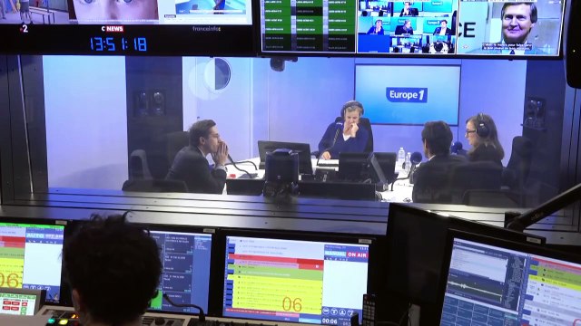 Emmanuel Macron appelle Vladimir Poutine à la raison : peut-t-on arriver à une solution diplomatique ?