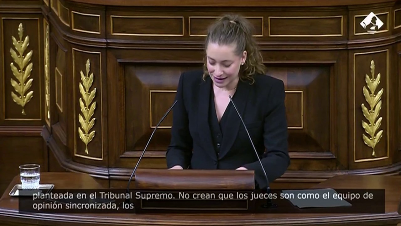 Ester Muñoz (PP) dice al Gobierno que Mazón no tenía que haber estado en el Cecopi: "Antes de gritar, estudien un poco, por favor"
