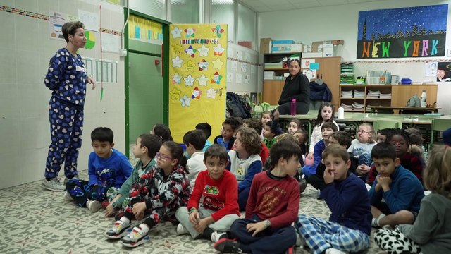 Miles de niños celebran el Día del Pijama en su colegio para impulsar el acogimiento familiar