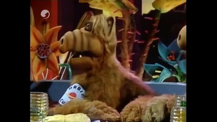 ALF 01x07, Ayúdame, Rhonda