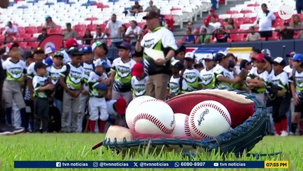 Campamento de béisbol nuevas estrellas Club Activo 2030 y TVMAX