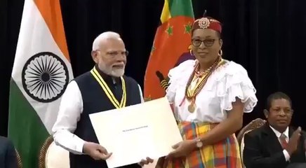 प्रधानमंत्री नरेंद्र मोदी को डोमिनिका ने सर्वोच्च सम्मान से किया सम्मानित