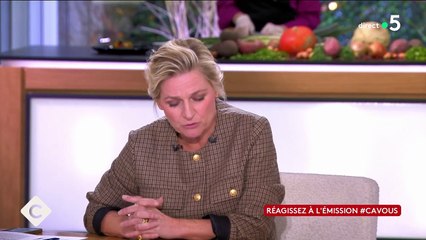 Vitaa agacée par une question sur Slimane dans "C à vous"