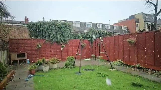 Snow falling in Portsmouth and Hampshire