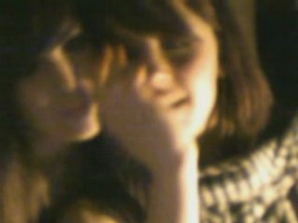 Lili (L)