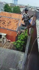 Pengecatan Gedung Tinggi: Solusi Estetika dan Perlindungan Bangunan | Jasa Waterproofing Jakarta