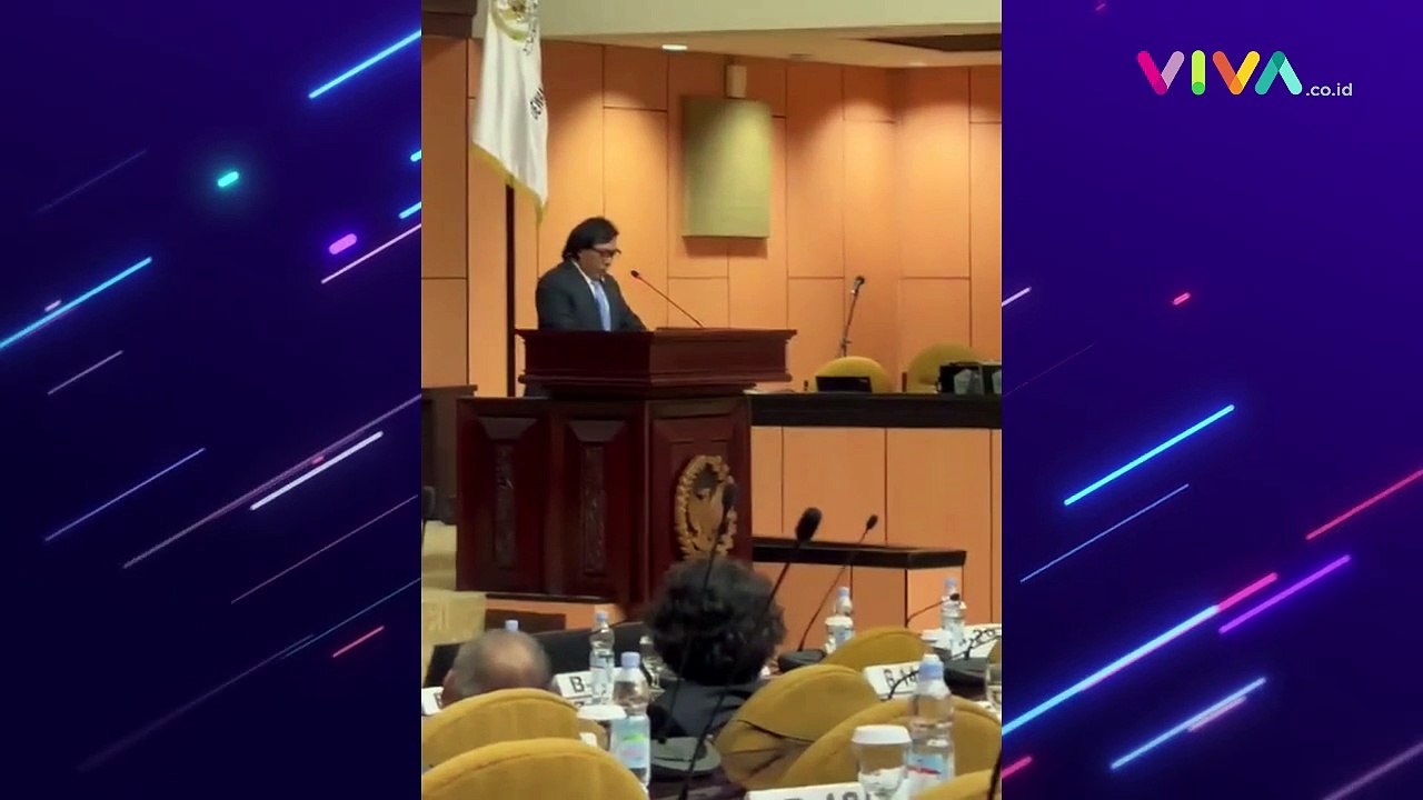 Aksi Kocak Komeng di Hadapan Anggota DPD "Jangan Berisik.."