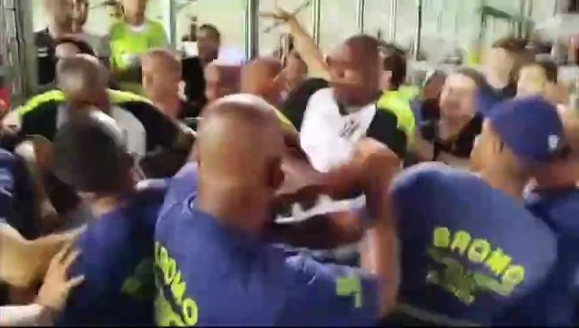 VÍDEO: Seguranças e jogadores do Botafogo se envolvem em confusão com guardas de estádio após empate