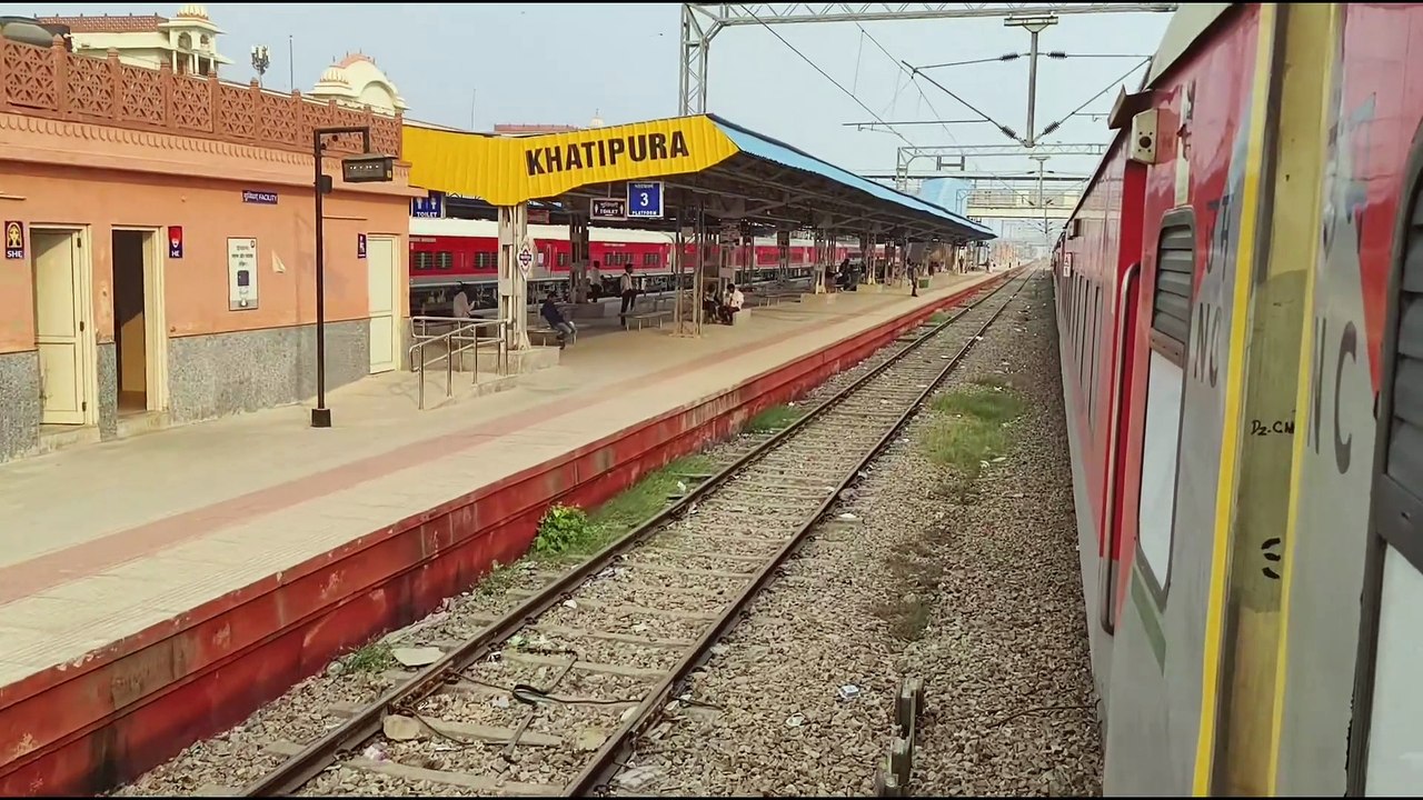 First AC( 1A )Jaipur Junction To Prayagraj Junction ! Bikaner Prayagraj Express !Train Number 12404